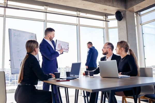How to select a debt broker. Seller’s tips.